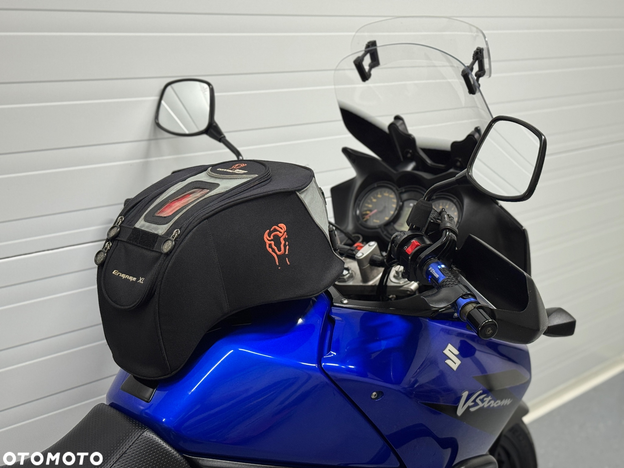 Suzuki V-STROM - 11