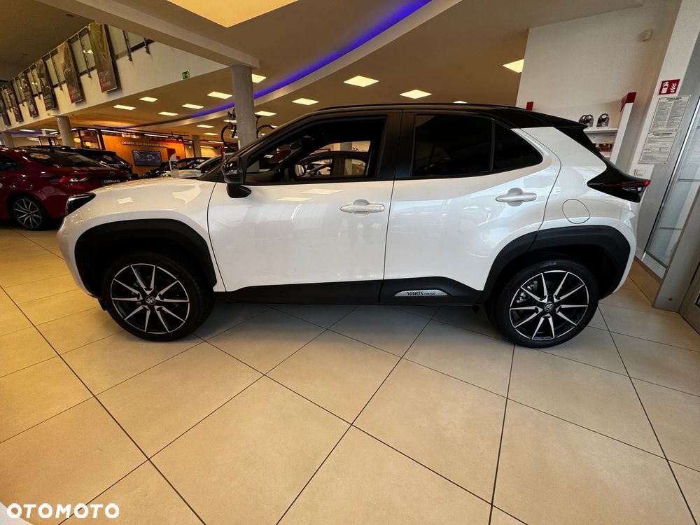 Toyota Yaris Cross Hybrid 1.5 GR Sport - 4