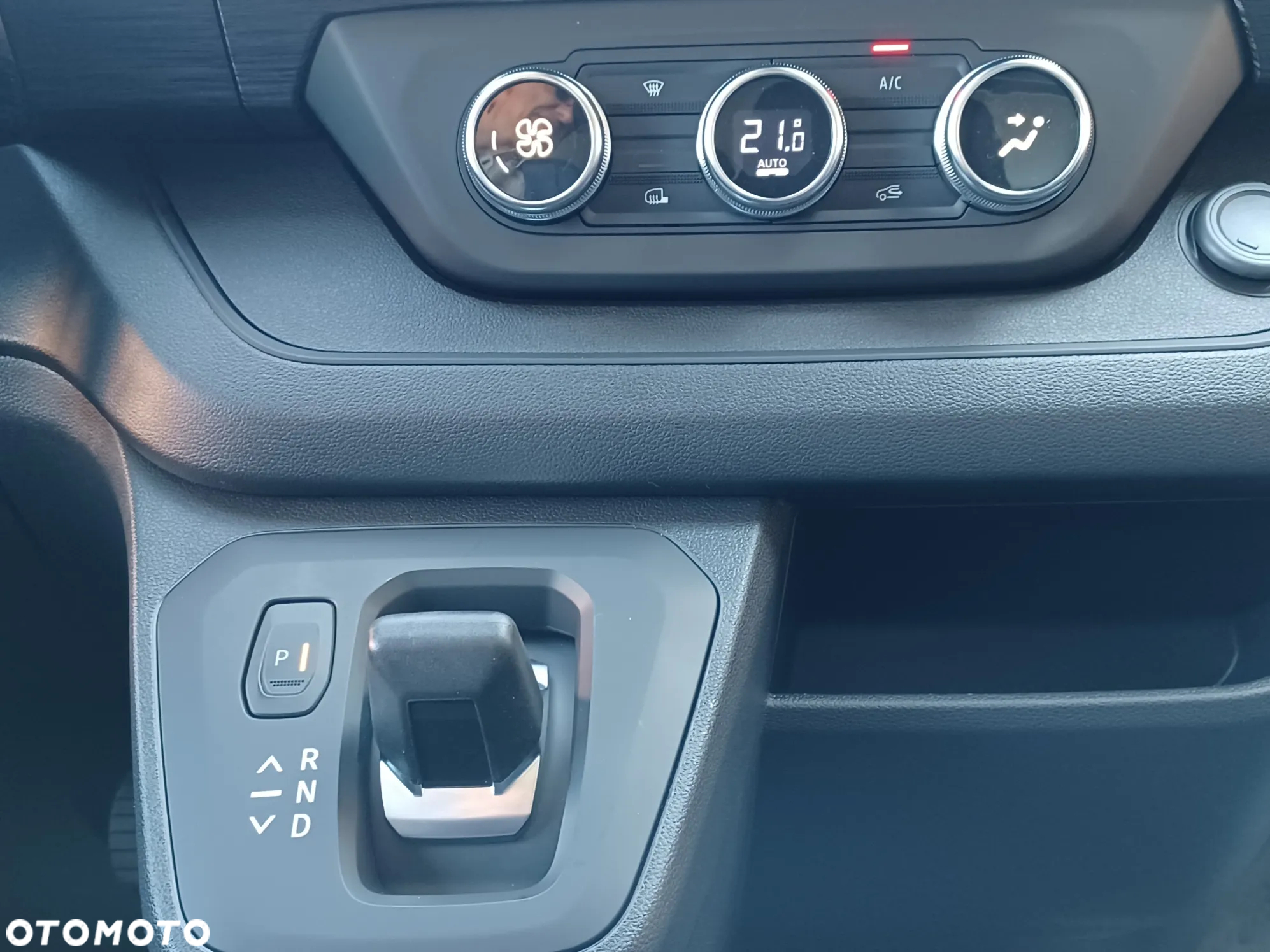 Renault TRAFIC automat 9-biegowy - 3