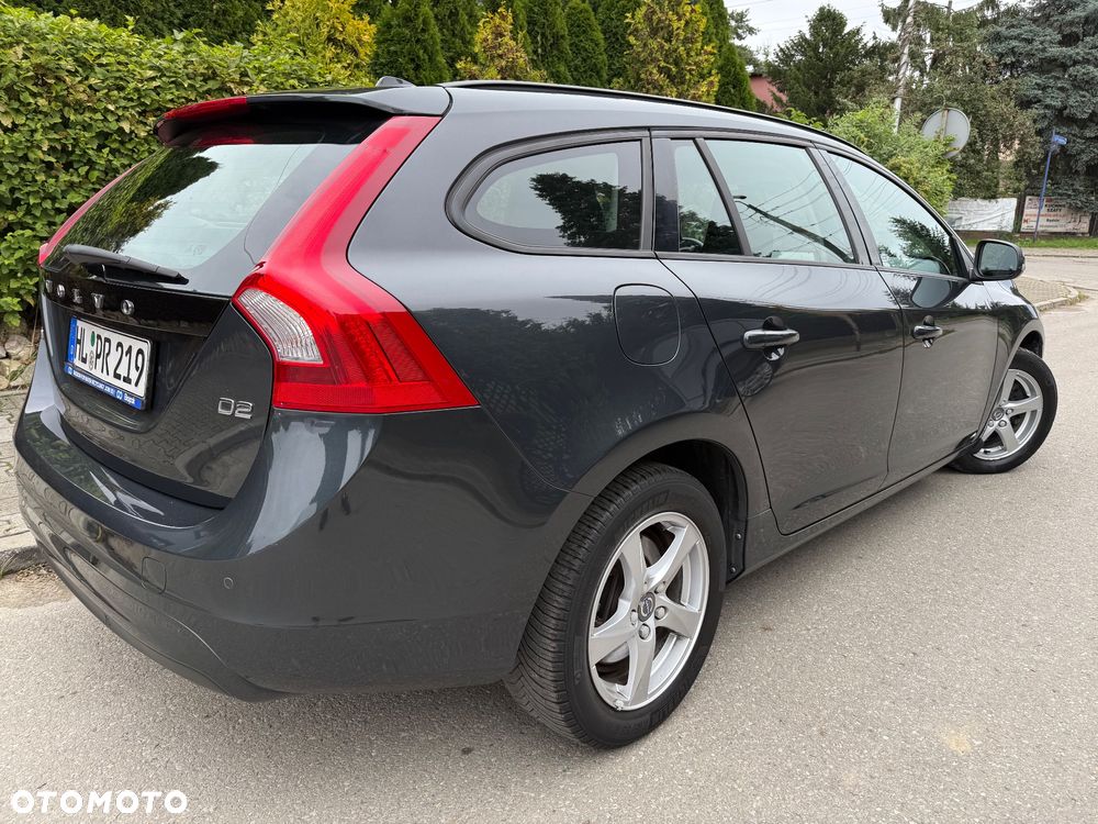 Volvo V60 D2 Momentum - 20