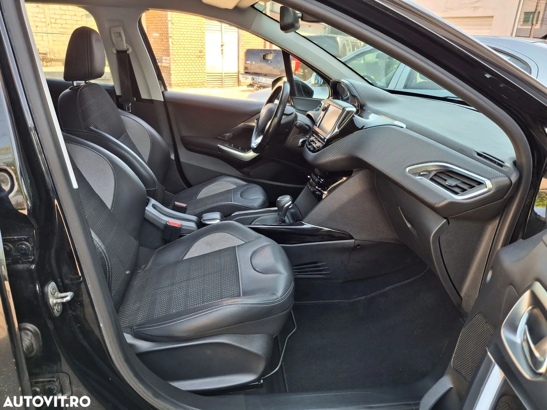 Peugeot 2008 - 15