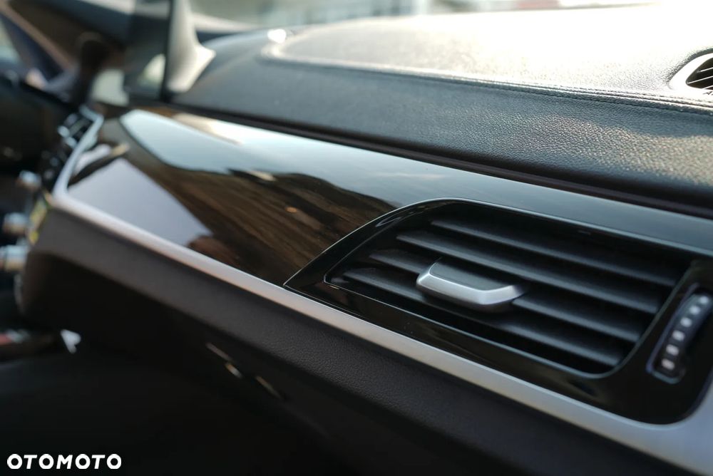 BMW Seria 5 530i xDrive Luxury Line - 23