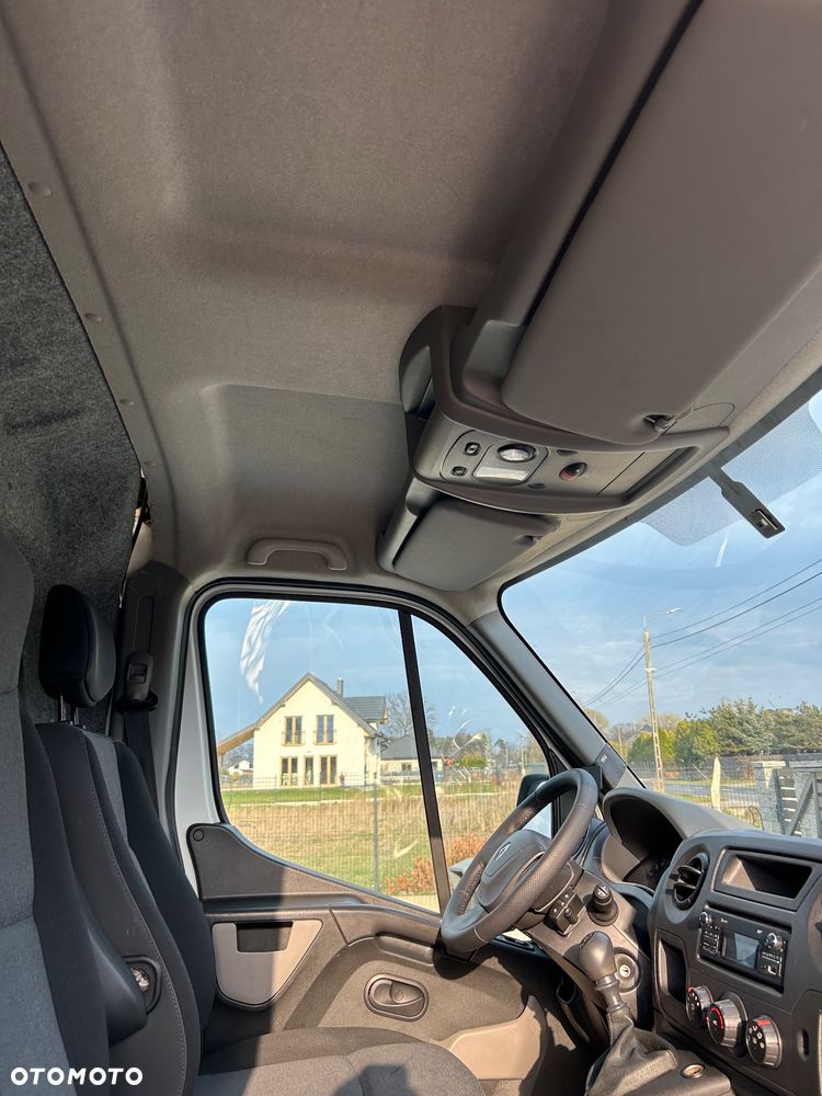 Renault Master Long L3H2 2.3 dCi 125KM Bez Adblue - 22