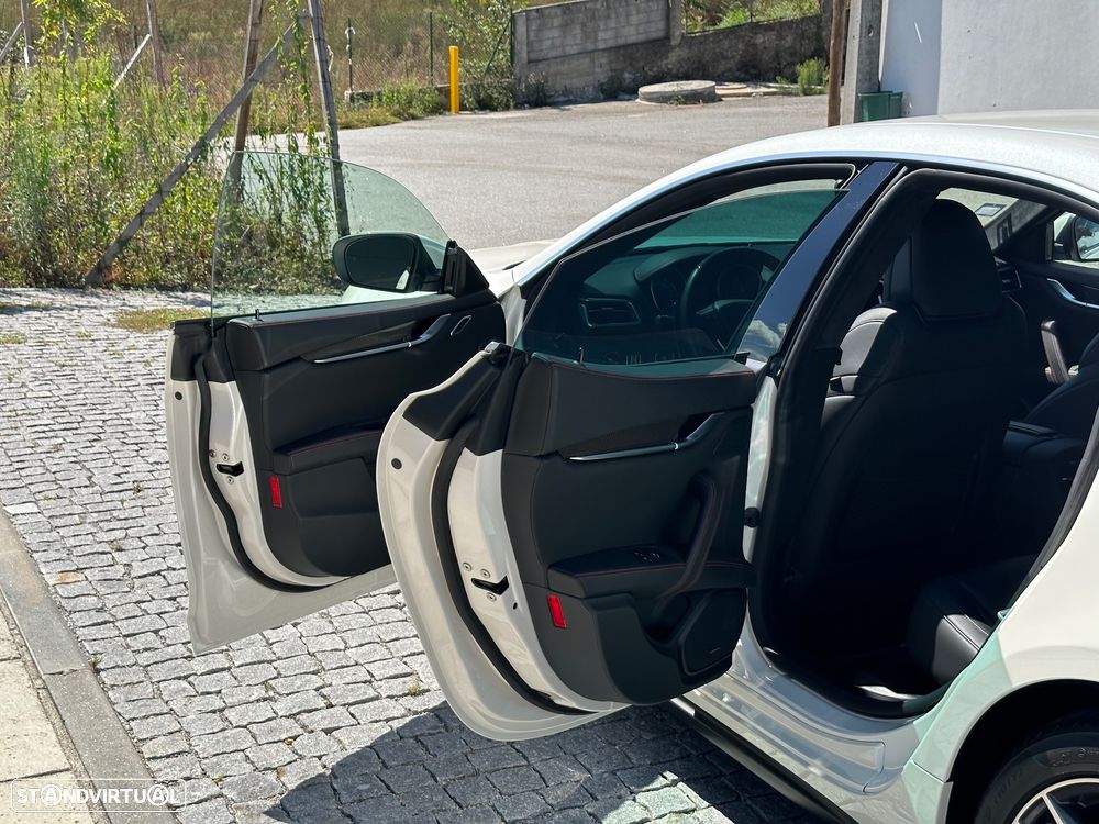 Maserati Ghibli - 21