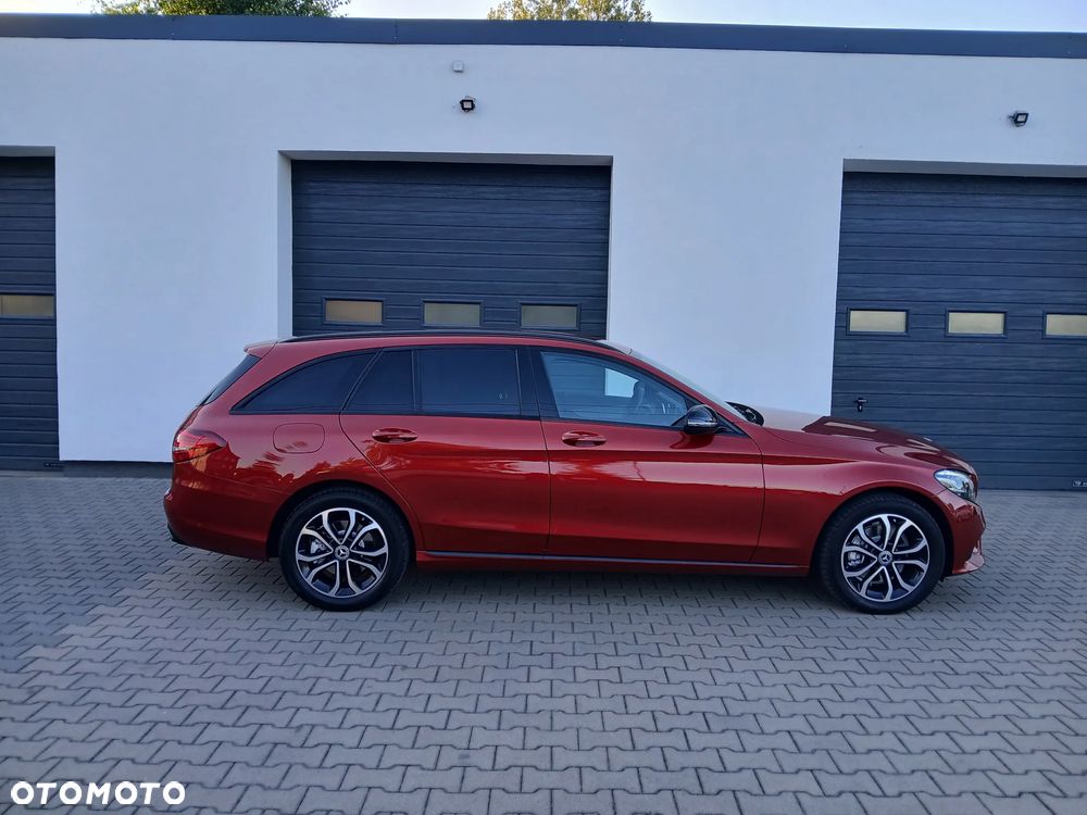 Mercedes-Benz Klasa C 220 d 4MATIC 9G-TRONIC - 35