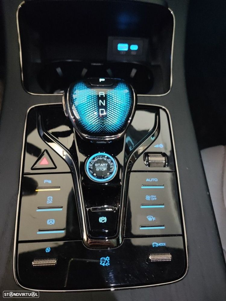 BYD Han 85.4 kWh AWD Executive - 12