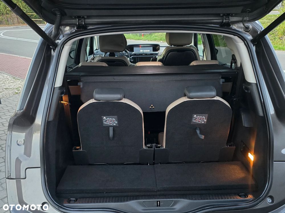 Citroën C4 Grand Picasso - 19