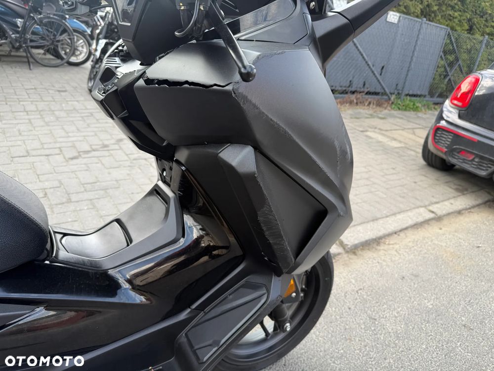 Honda NSS - 27