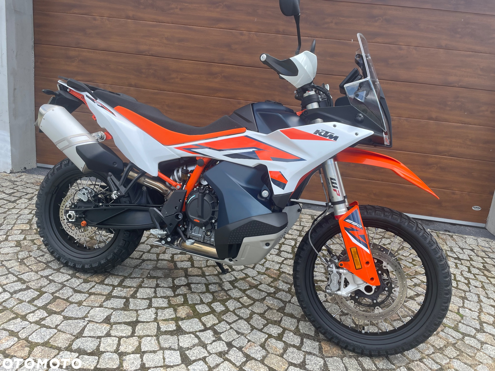 KTM Adventure - 10