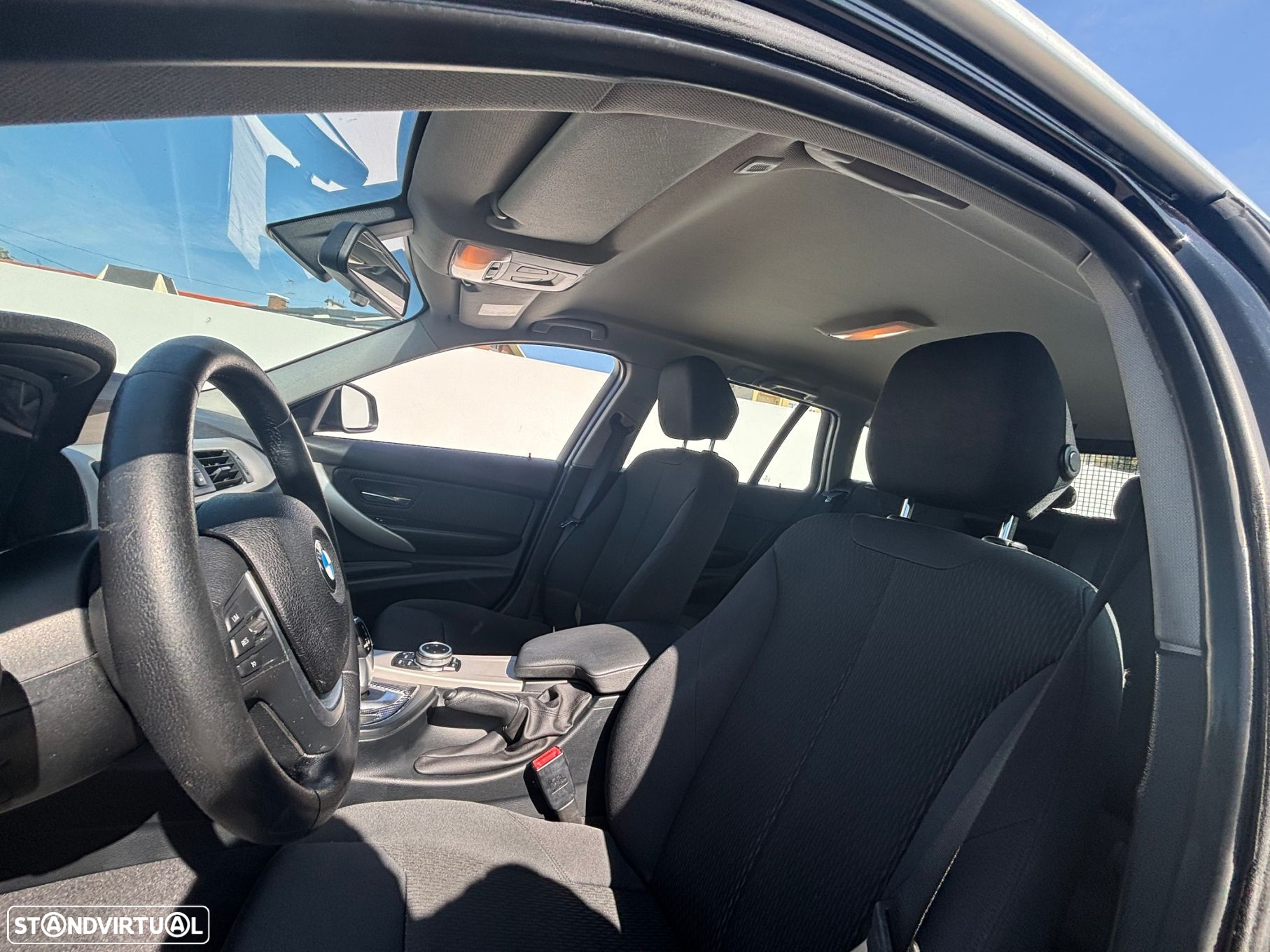 BMW 318 d Touring Advantage Auto - 31