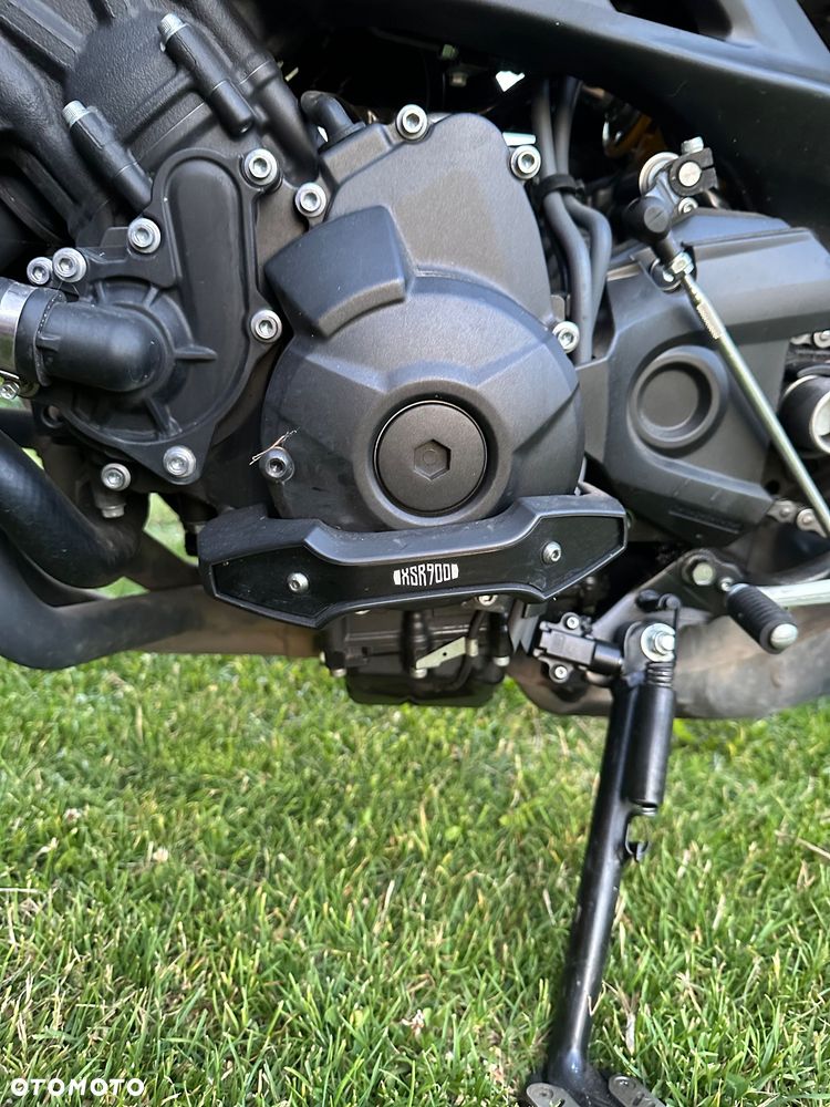 Yamaha XSR - 11