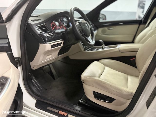 BMW 530 Gran Turismo d Pack M - 11