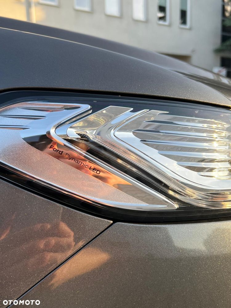 Ford Mondeo 2.0 EcoBoost Titanium - 24