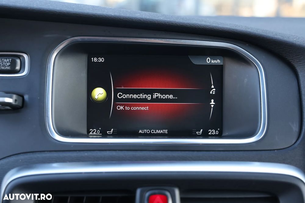 Volvo V40 D3 Geartronic Momentum - 27