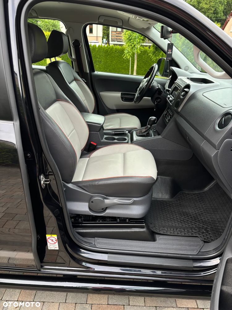 Volkswagen Amarok 2.0 BiTDI Autm Canyon - 25