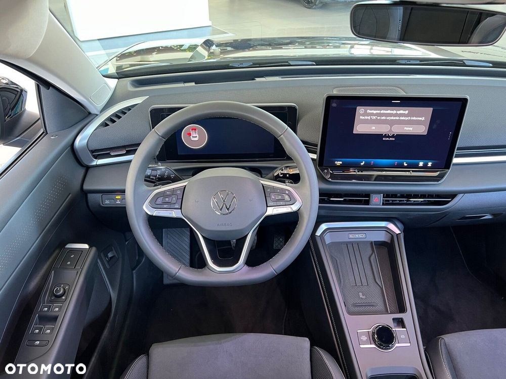 Volkswagen T-Roc - 8