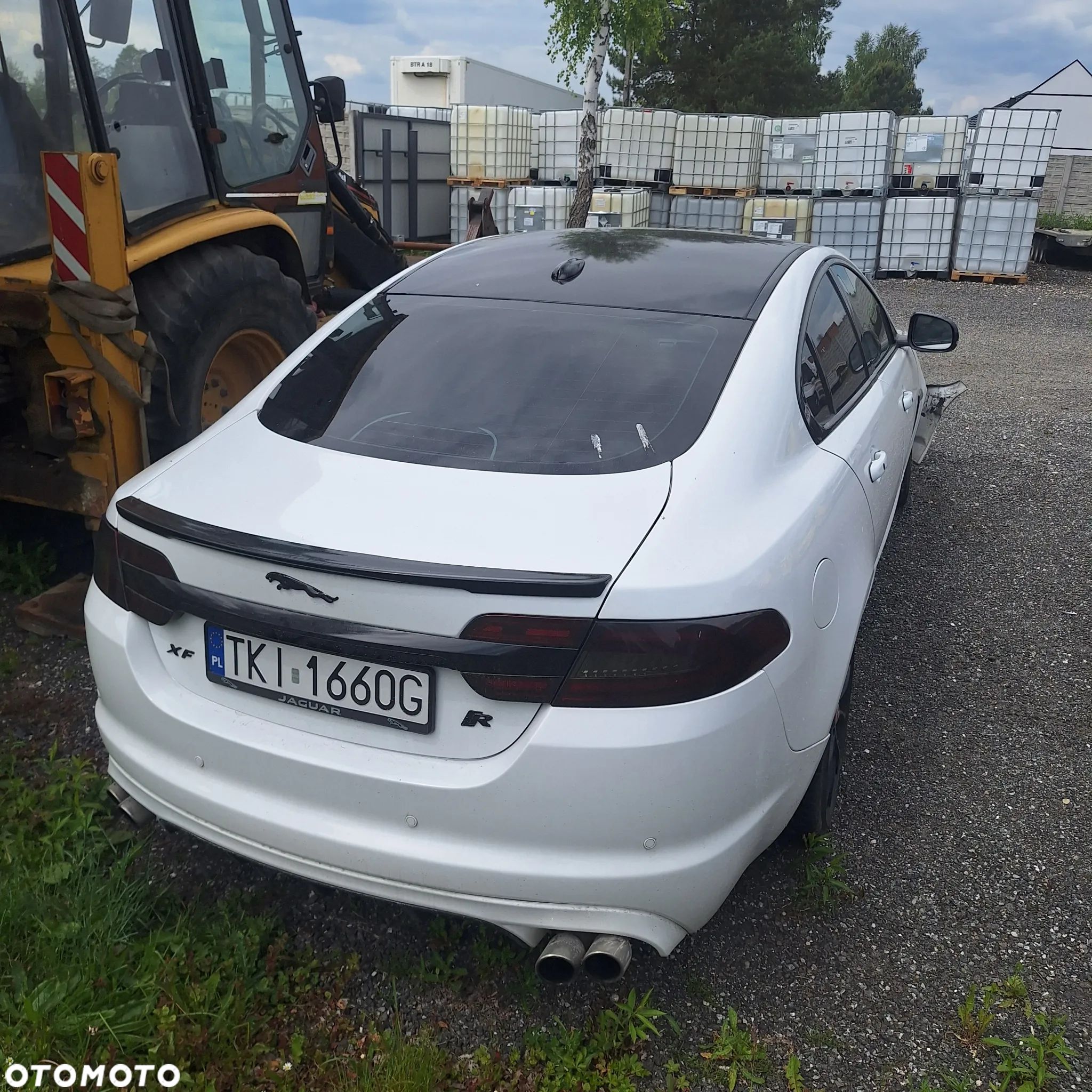 Jaguar XF XFR - 1