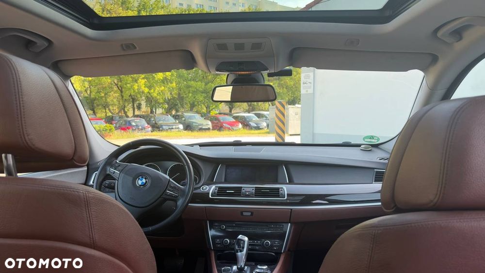 BMW 5GT - 5