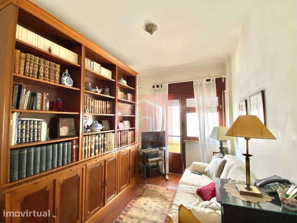 Apartamento T3 na Estrada da Luz, Benfica - Grande imagem: 3/38