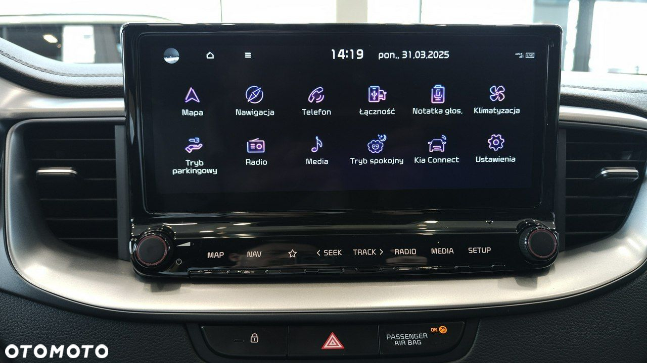 Kia Ceed - 21