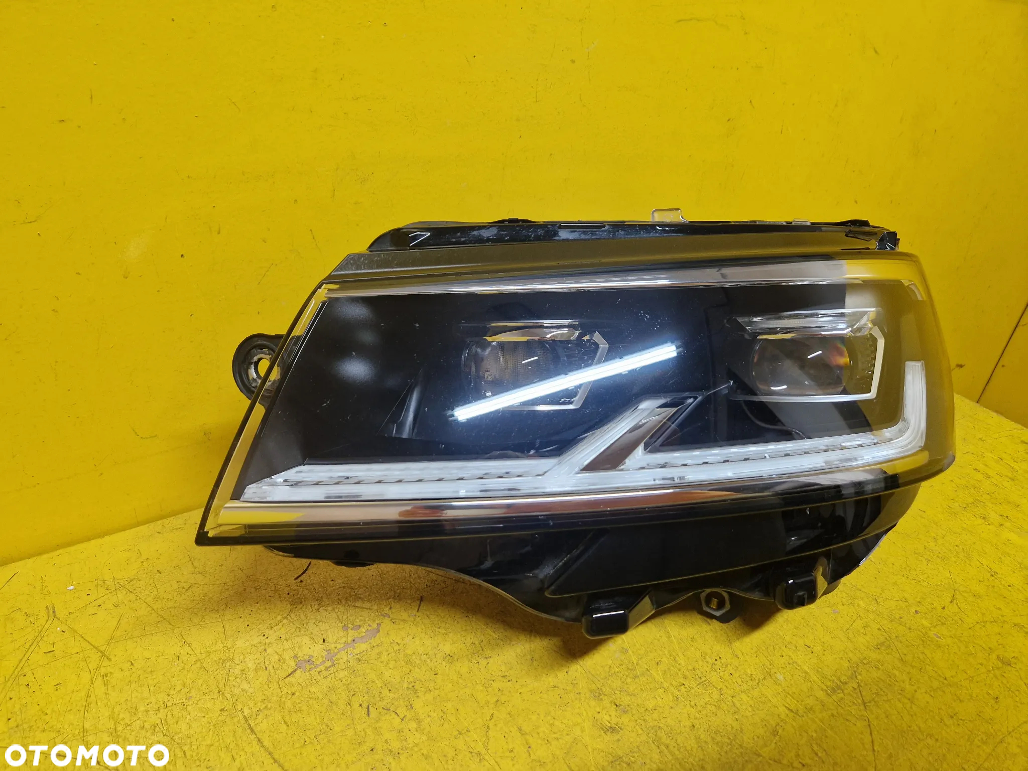 VW T6.1 MULTIVAN LAMPA LEWA PRZOD FULL LED 7L1941035D - 6