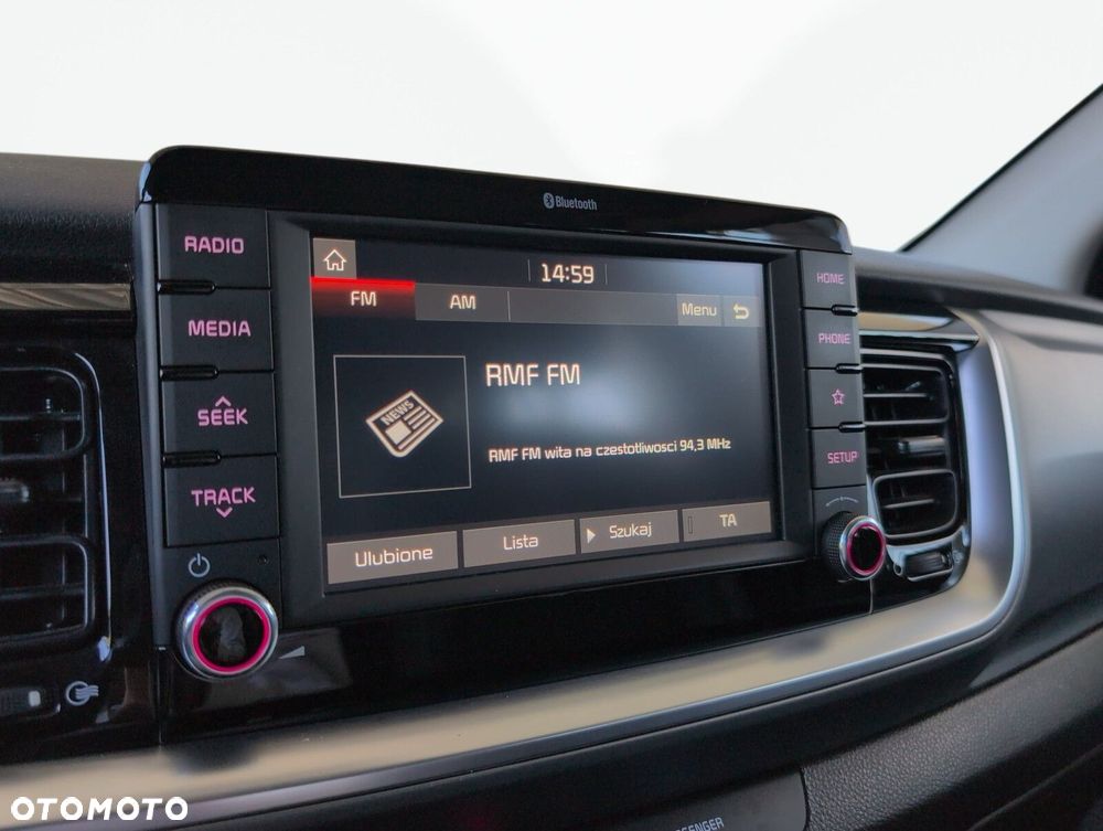 Kia Stonic - 23