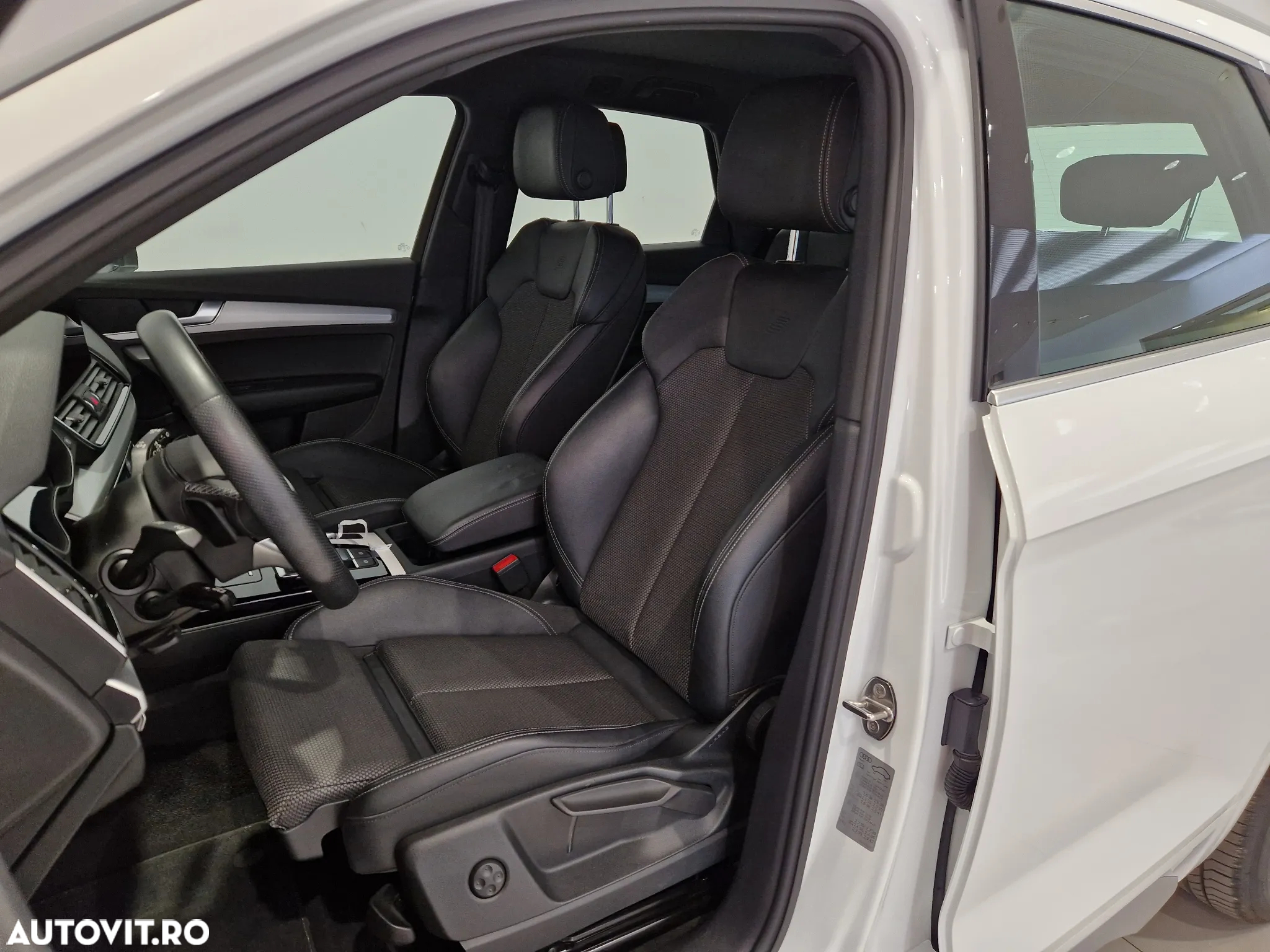 Audi Q5 55 TFSIe quattro S tronic S line - 11