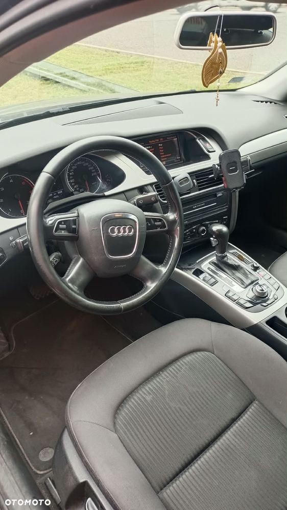 Audi A4 Avant - 3