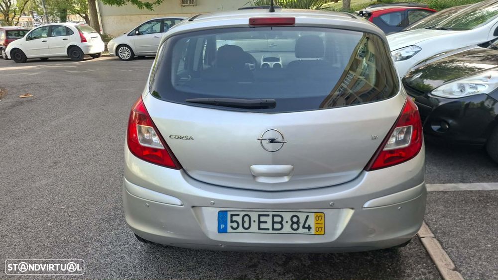 Opel Corsa 1.2 16V Enjoy - 5