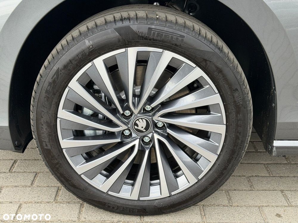 Skoda Superb 2.0 TDI SCR 4x4 L&K DSG - 11