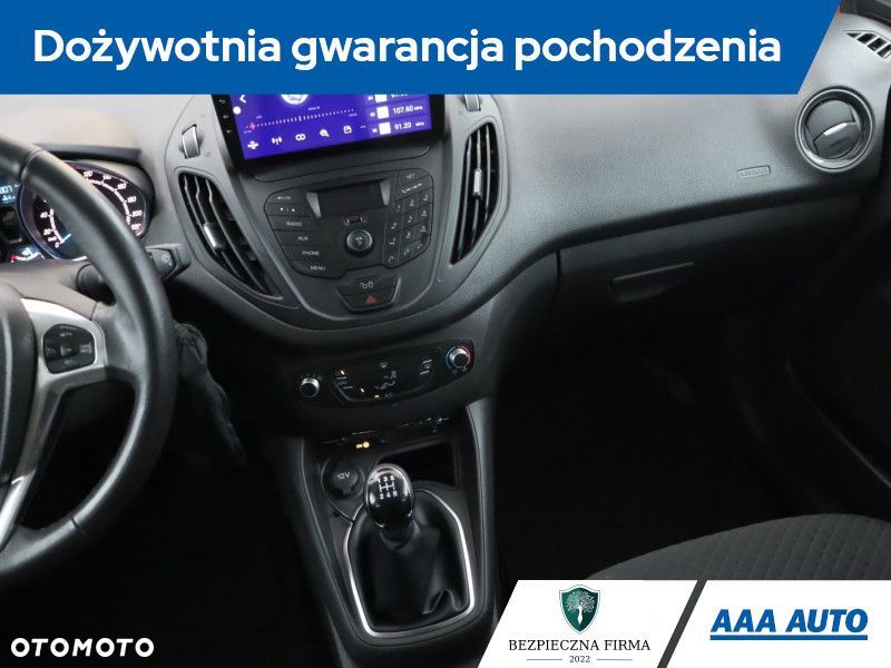 Ford Tourneo Courier - 10