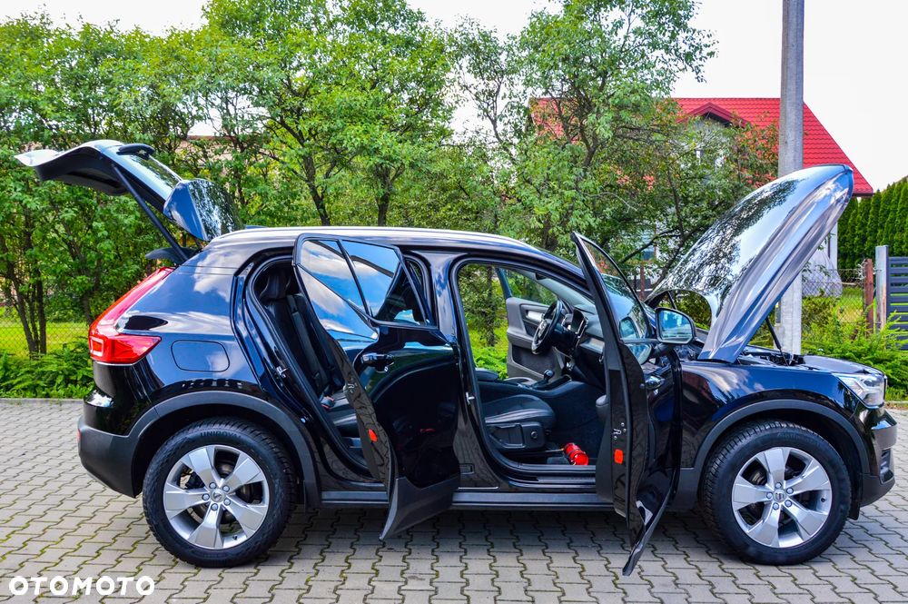 Volvo XC 40 T3 Momentum - 12