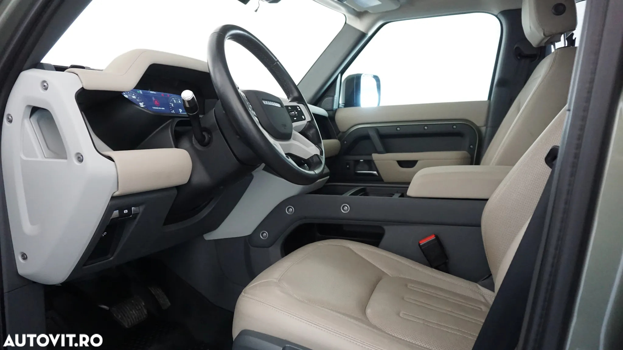 Land Rover Defender 110 2.0P 300 S - 12