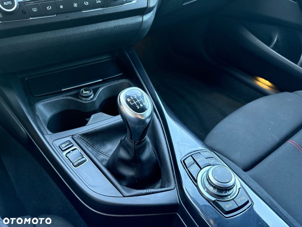 BMW Seria 1 - 22