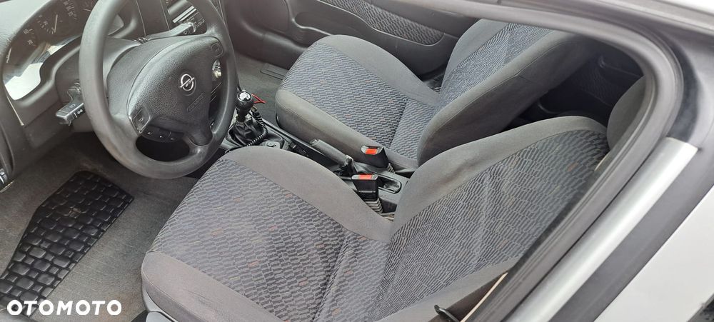 Opel Astra 1.6 - 15
