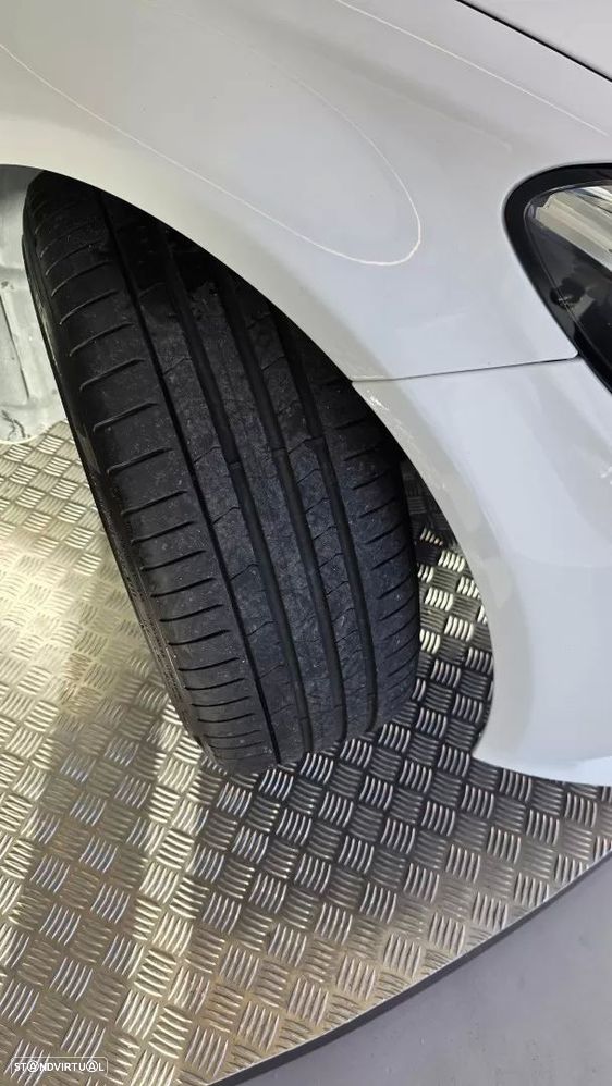 Mercedes-Benz C 350 e T 7G-TRONIC AMG Line - 32