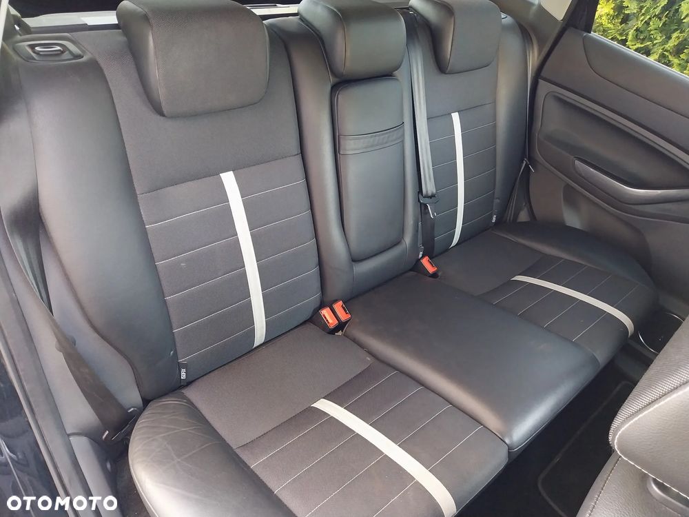 Ford Kuga 2.0 TDCi 4x4 Titanium - 8