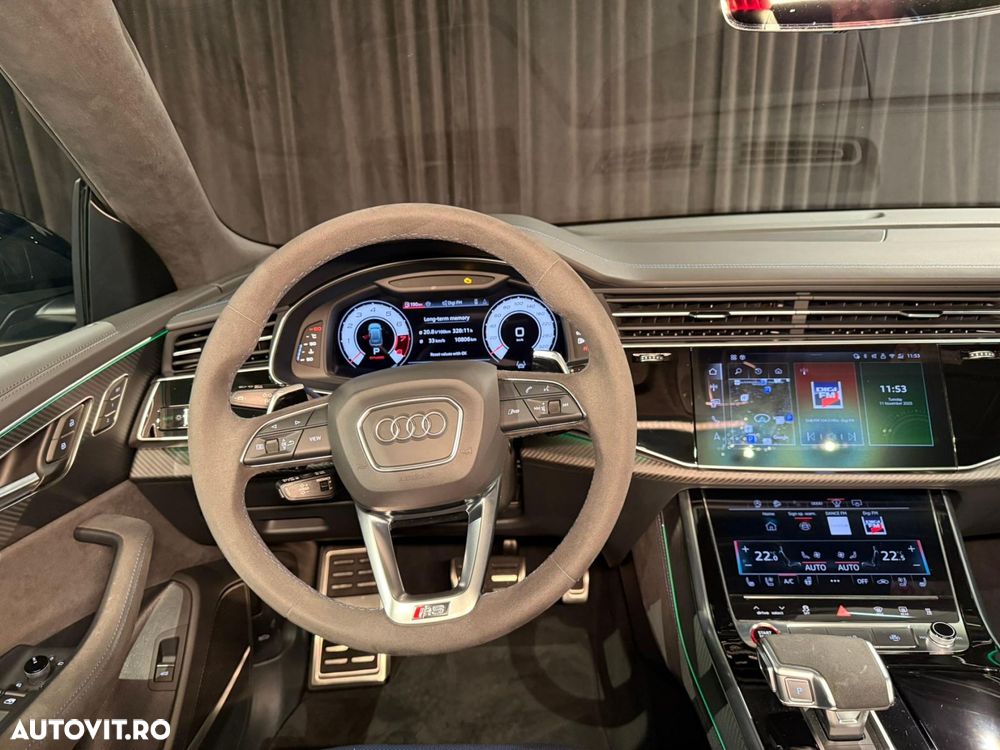 Audi RS Q8 - 25