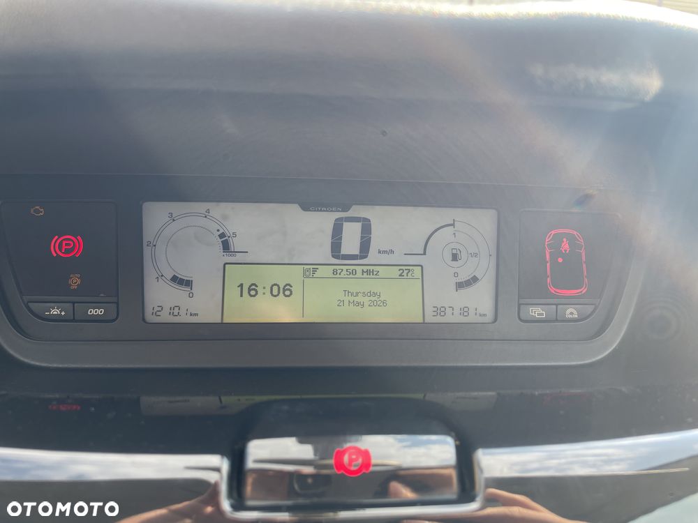 Citroën C4 1.6 HDi FAP Exclusive - 15