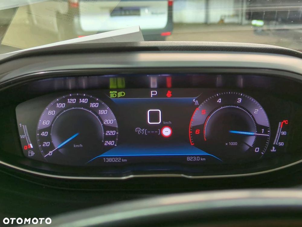 Peugeot 5008 BlueHDi 180 EAT8 GT Pack - 10