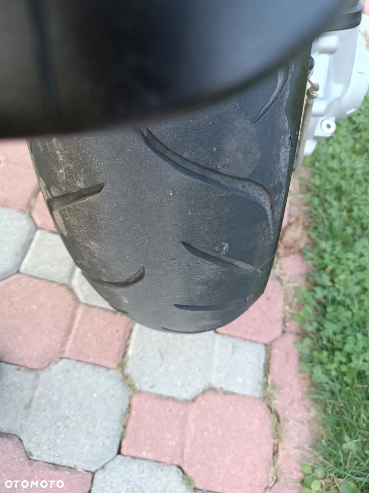 Moto Guzzi Breva - 28