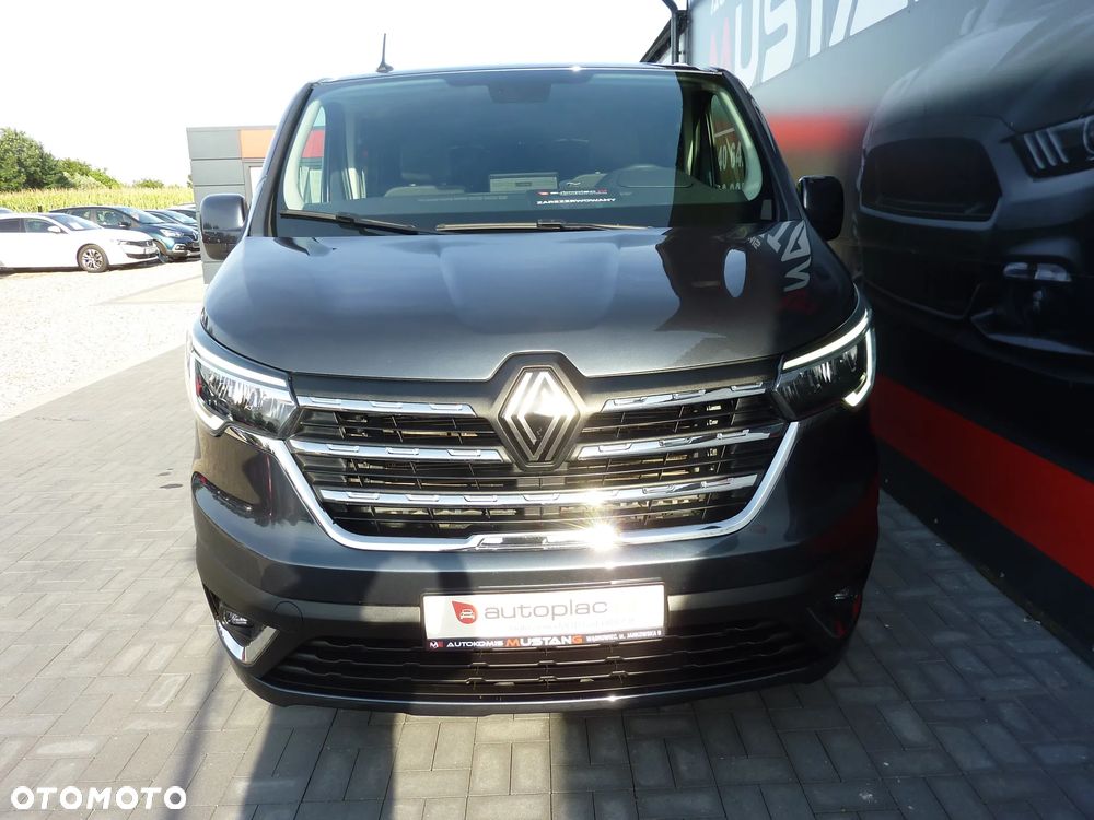 Renault TRAFIC - 2