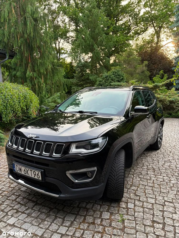 Jeep Compass - 1