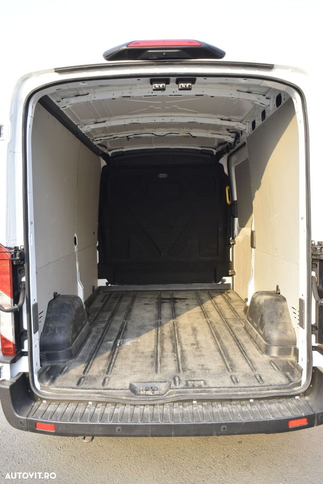 Ford Transit - 9