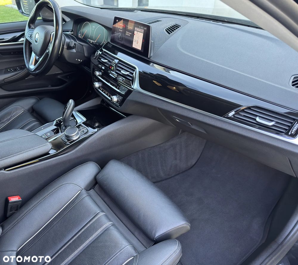 BMW Seria 5 540d xDrive Sport Line - 17