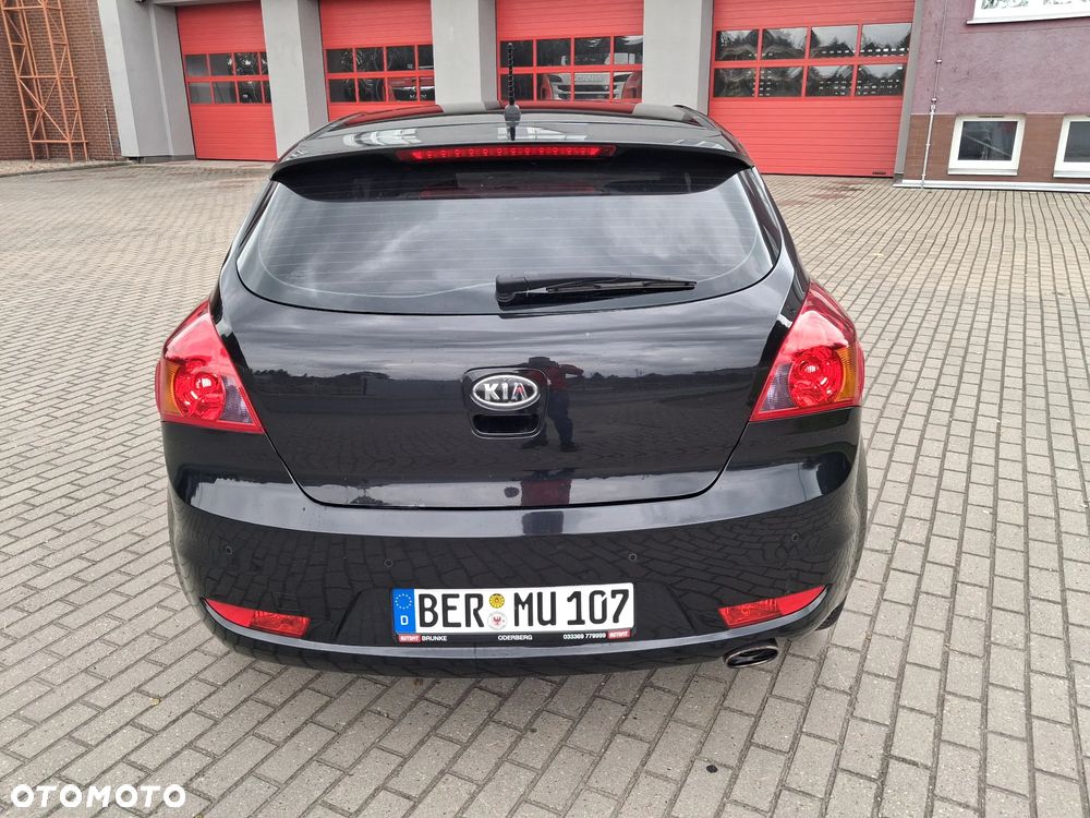 Kia Ceed 1.6 CVVT Dream-Team Edition - 5