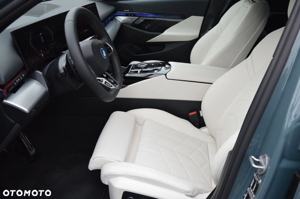 BMW Seria 5 530e - 17