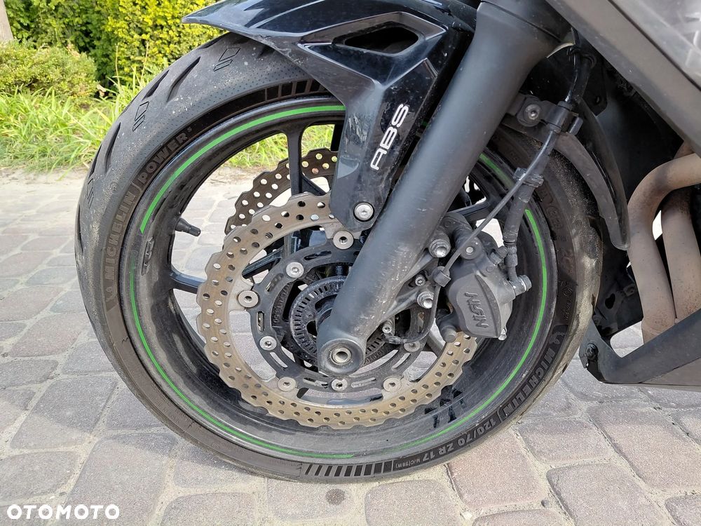 Kawasaki Ninja - 16