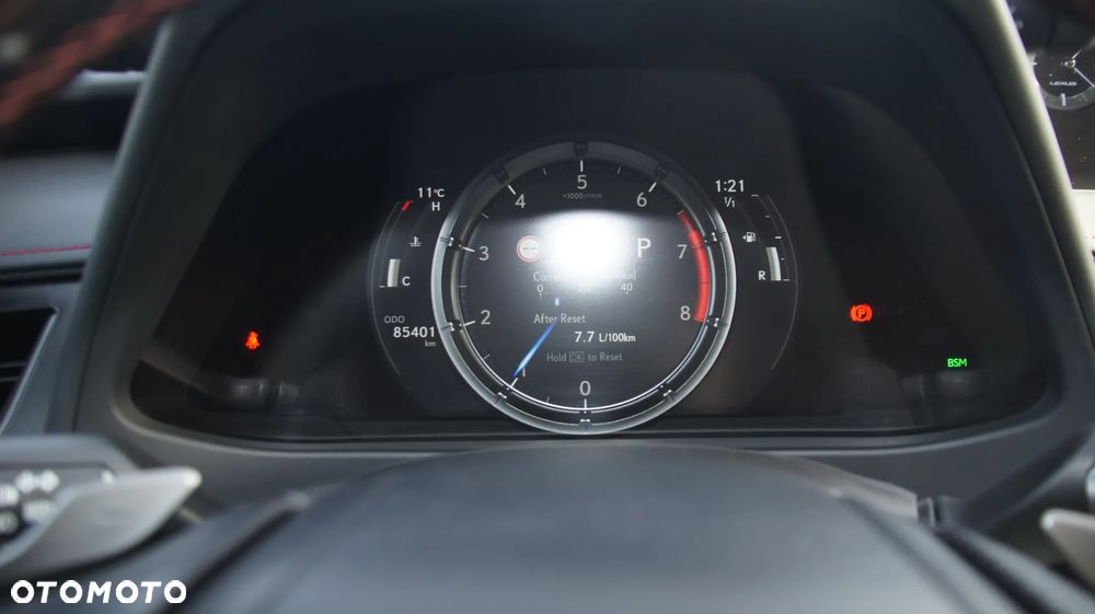 Lexus UX 200 F Sport 2WD - 24