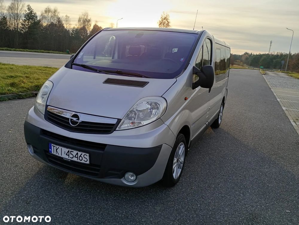 Opel Vivaro - 9